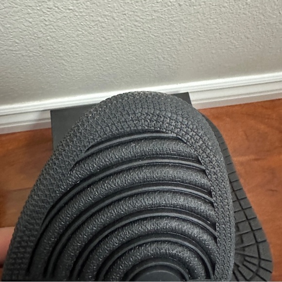 Jordan 1 Retro High Shadow 2.0 Size 11 - Picture 7 of 9